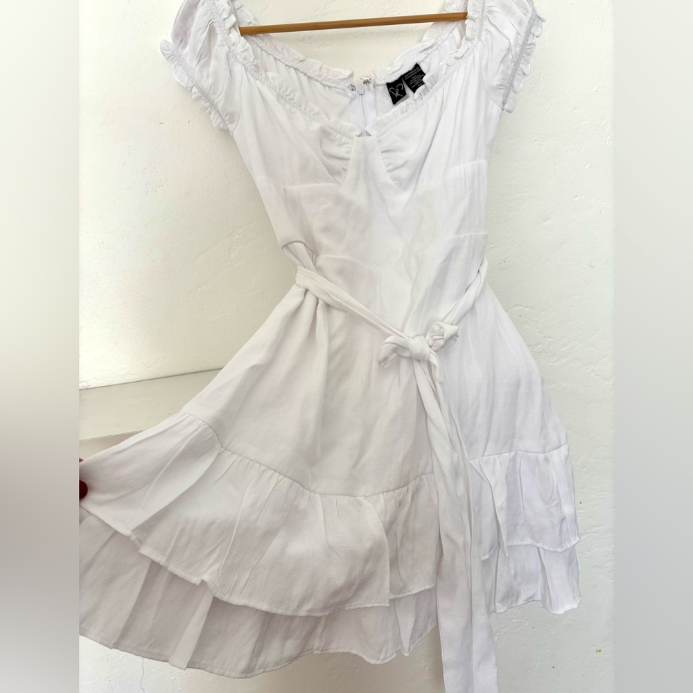 NWT Windsor White Off Shoulder Ruffle Mini Dress